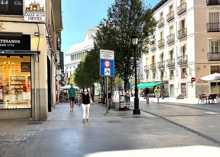 Luz Madrid RoomsHostal